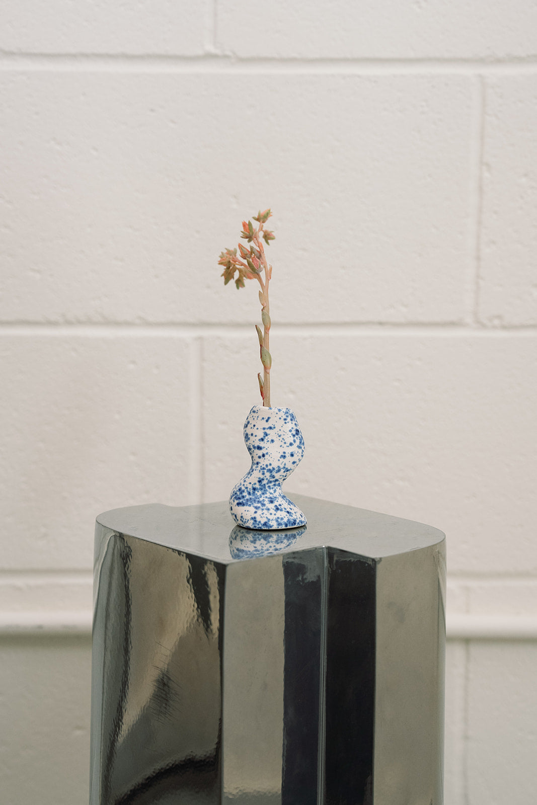 MINI TWIST VASE