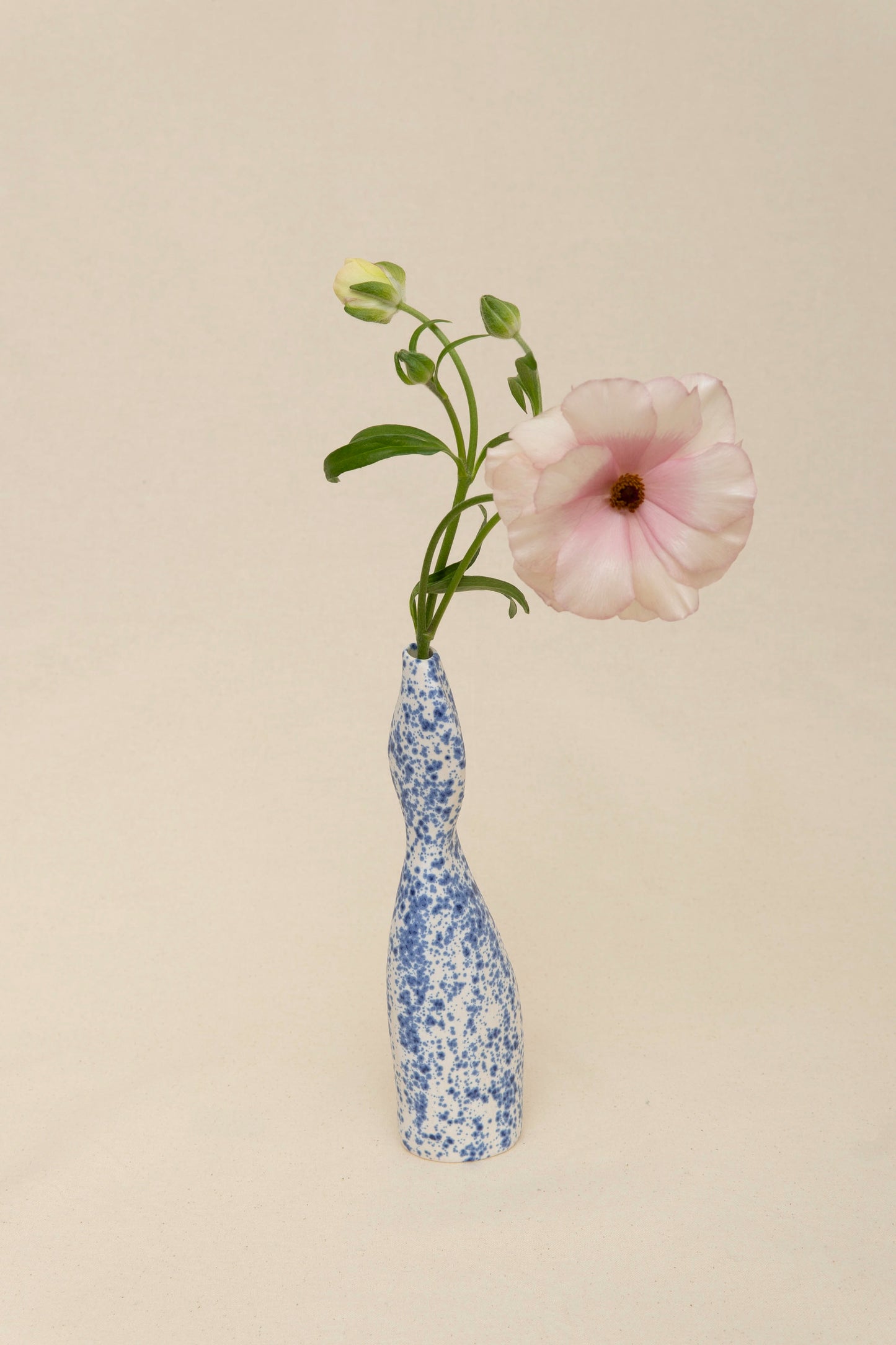 FEMME VASE 2