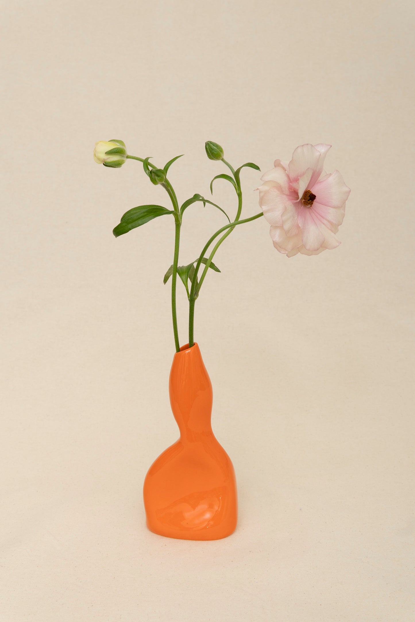 FEMME VASE 1