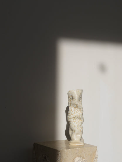 WHITE SNAKE SCULPTURE VASE 2