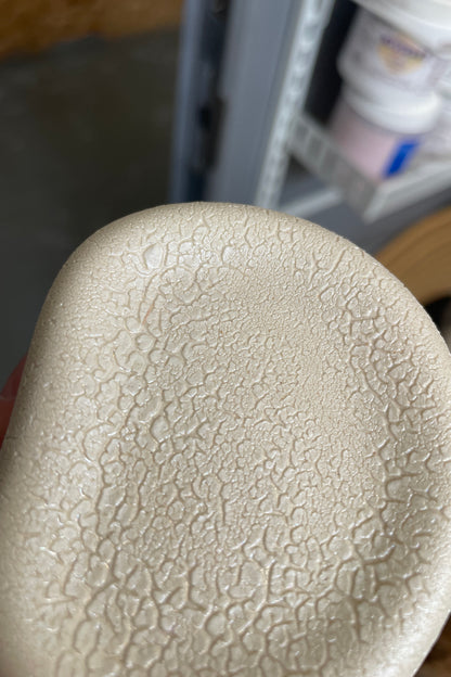 PEBBLE SHAPED BOX WITH TRAY LID