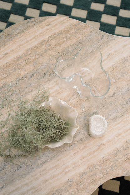 PEBBLE SHAPED BOX WITH TRAY LID