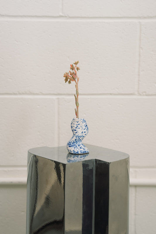 MINI TWIST VASE