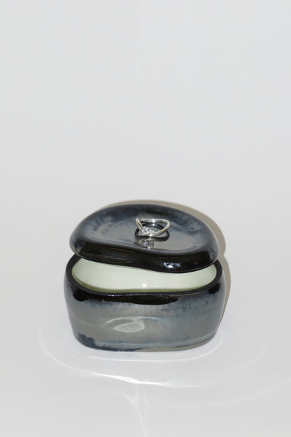 PEBBLE BOX WITH TRAY LID